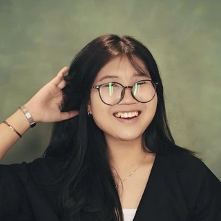 Cô Thu Hằng